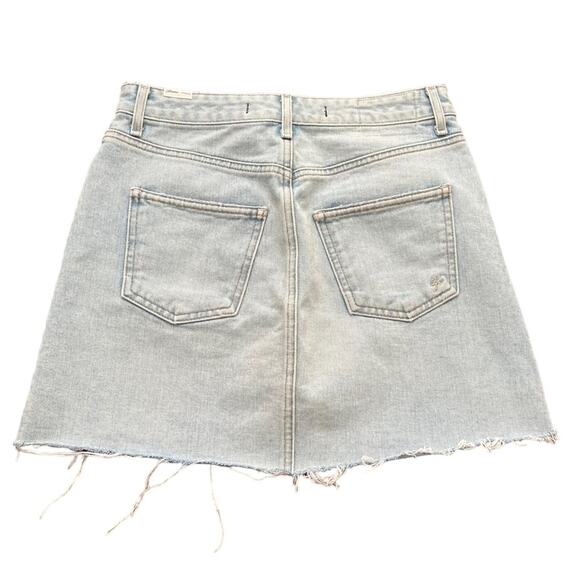 Lovers And Friends Denim Light Wash Distressed Skirt Size 28 - Picture 2 of 10